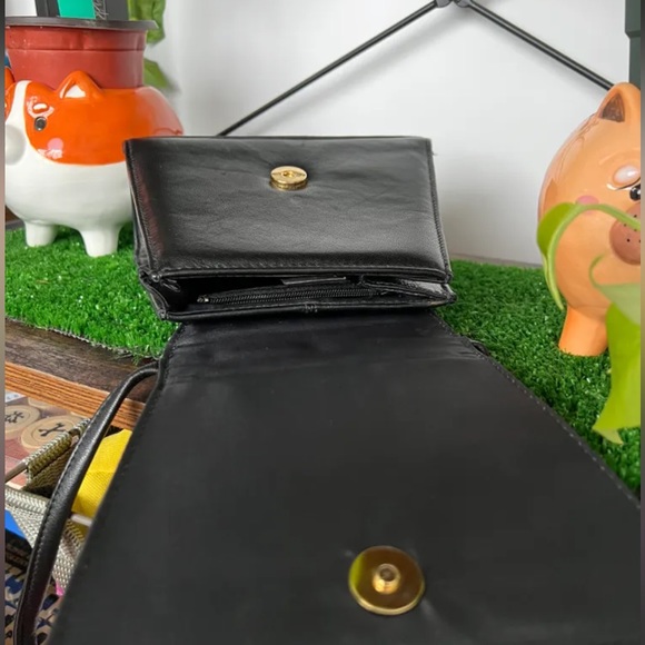 [Sold] 🛍 (3 for $15) Vintage bag - Picture 3 of 6